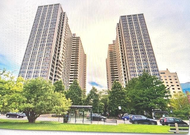 1st image of 4250 N Marine Dr APT 434