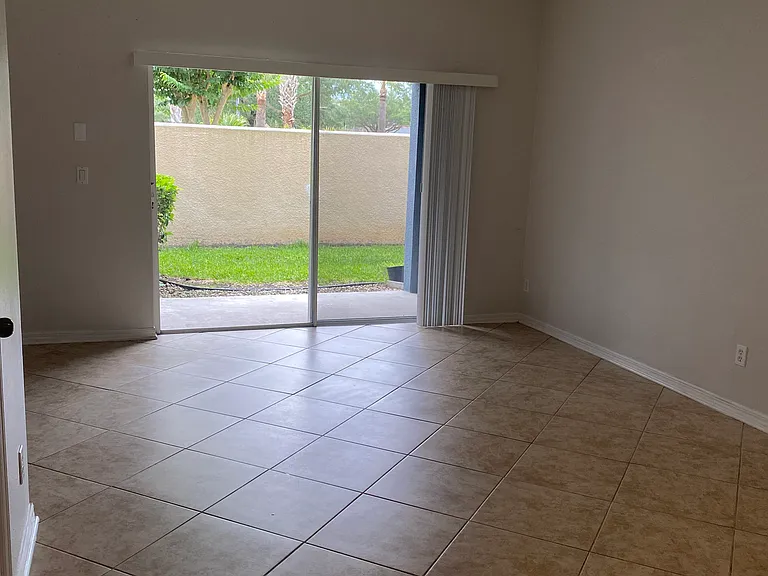 3333 Wilshire Way Rd #8 — Photo 9