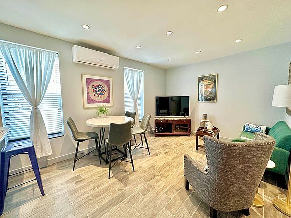 3rd image of 28-18 46th St #2