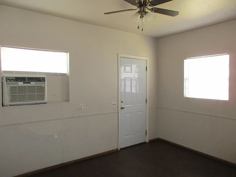 1006 N Bradley St — Photo 4