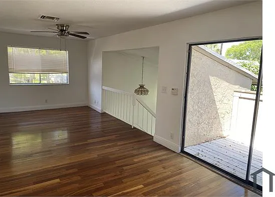 3 bed, 1080 sqft, $2,765 — Photo 2