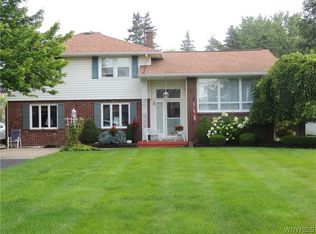 702 Klein Rd, Buffalo, NY 14221