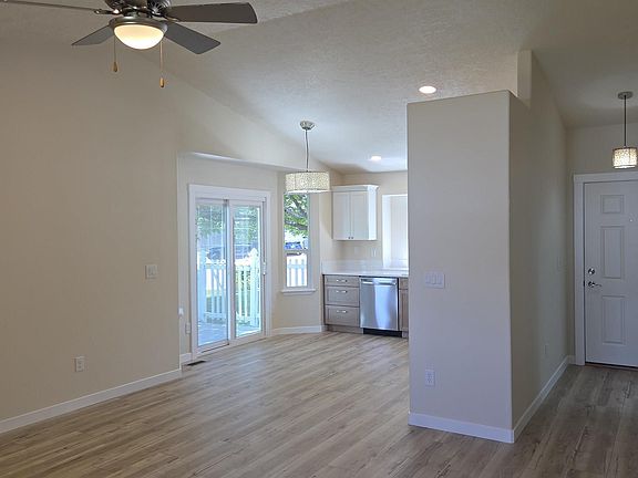 3rd image of 710 E Santolina St