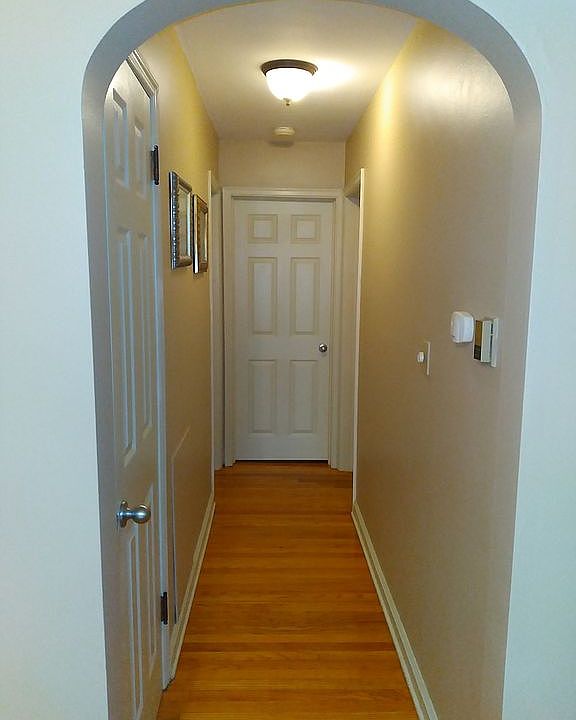 2nd image of 1044 S 35th Ave