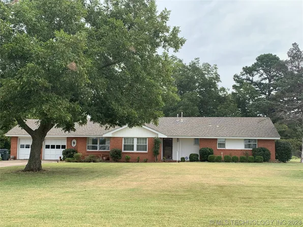 1309 S Mission Ln, Okmulgee, OK 74447