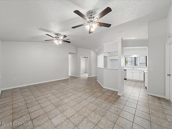 4th image of 5221 Carrick Rd