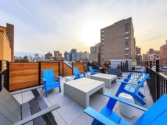 2nd image of 402 E 12th St #2W
