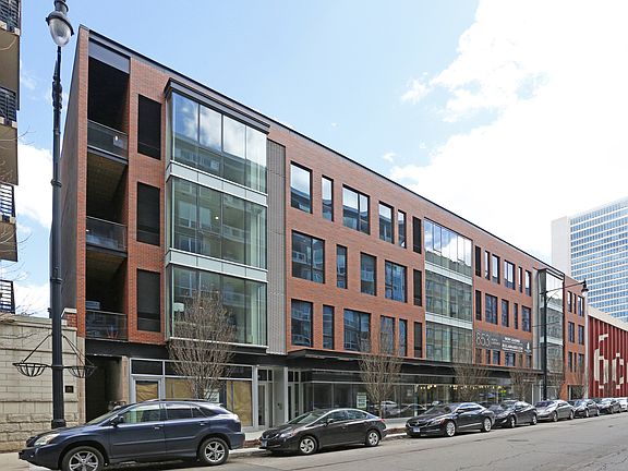 3rd image of 857 N Larrabee St #301