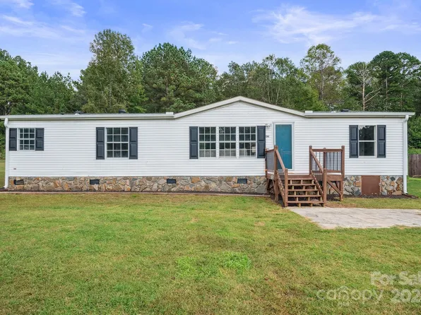5629 Wild Wood Ct, Bessemer City, NC 28016