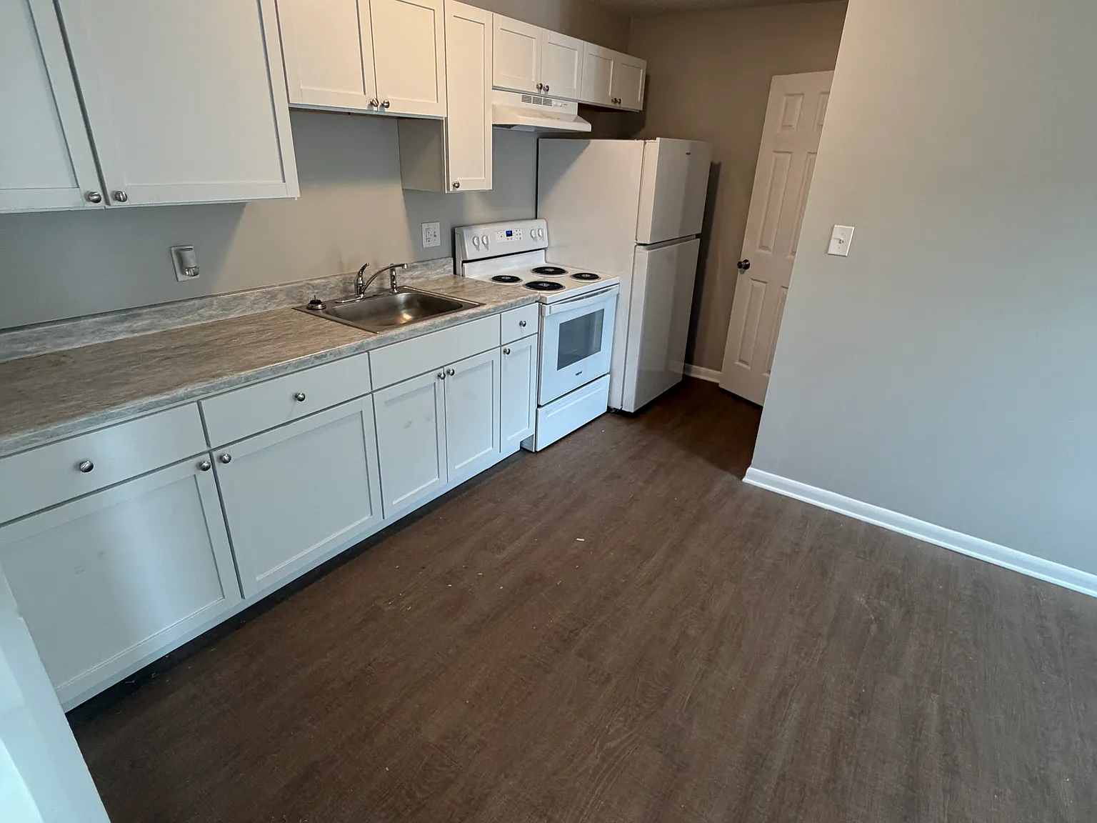 1 bed, $1,200 — Photo 2
