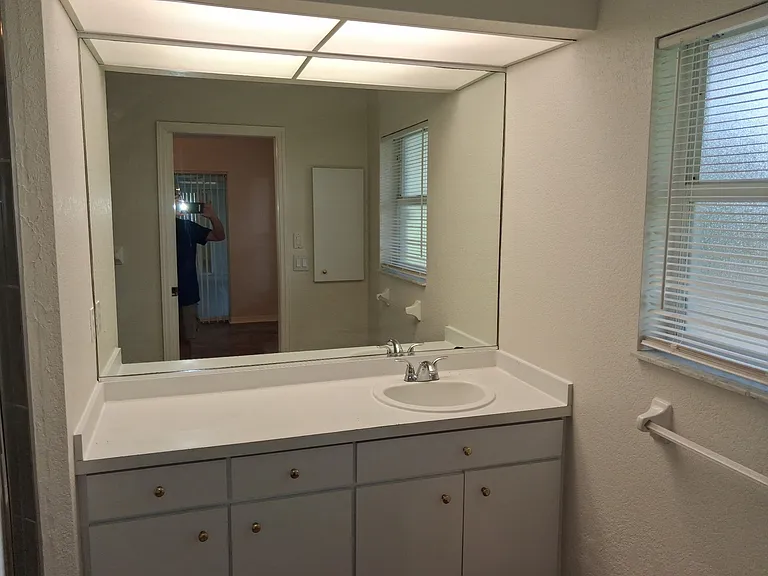 2420 Dumont Ln — Photo 15