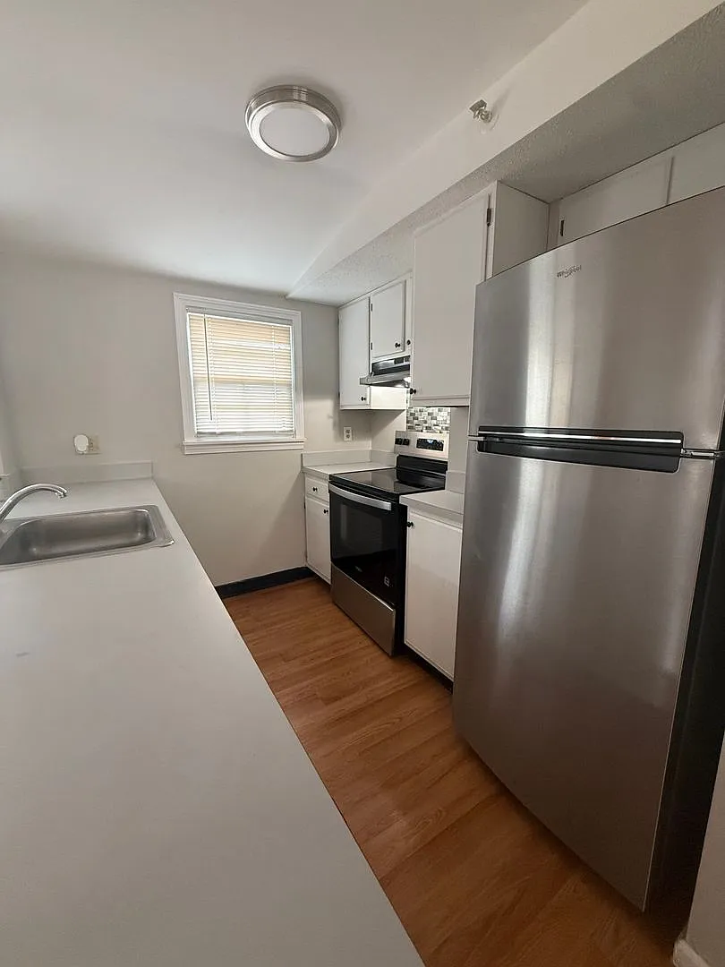 10 Grand St — Photo 3