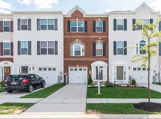 7672 Town View Dr, Dundalk, MD 21222
