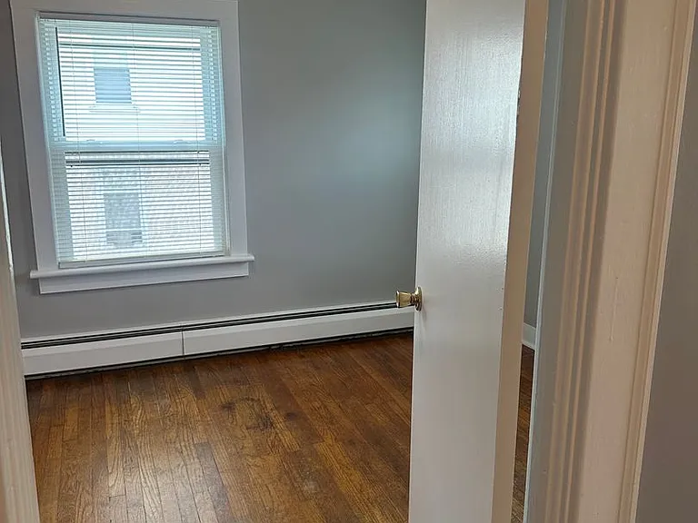 160 S Main St — Photo 9