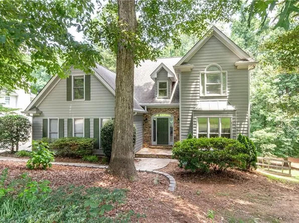 3455 Fairway Cir, Cumming, GA 30041