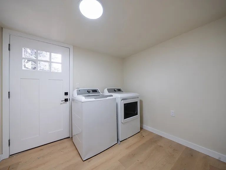 8621 8th Ave SW — Photo 10
