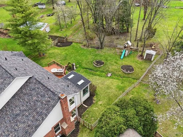 3291 Shadylake Dr — Photo 3