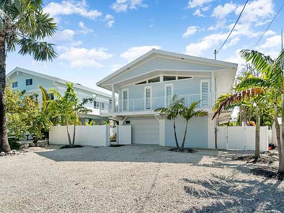 3rd image of 154 Tequesta St