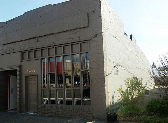 3rd image of 5431 S Tacoma Way #B