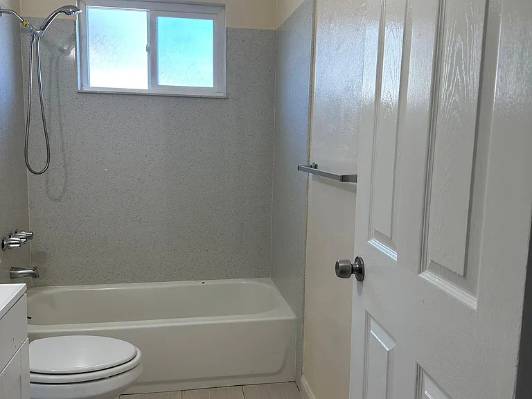 26485 Gading Rd #3 — Photo 1