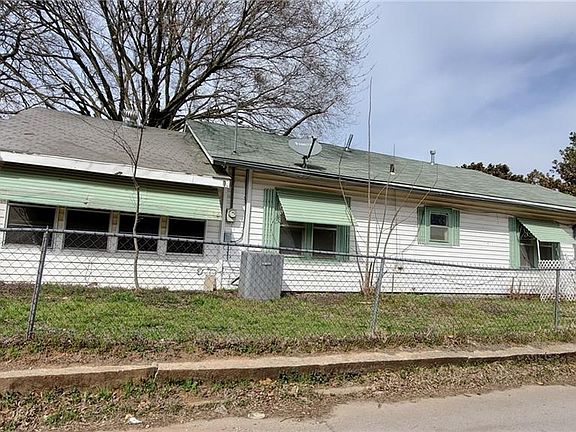 4th image of 140 S Oak Ave