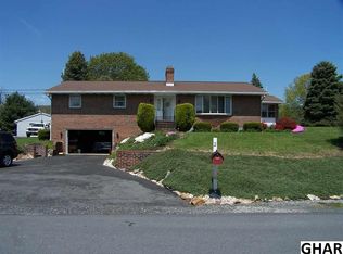 2 Smiley Dr, Mechanicsburg, PA 17050