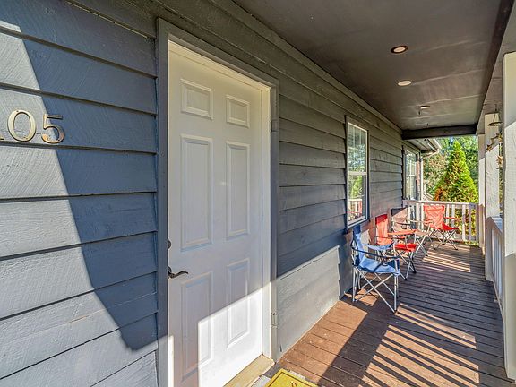 5th image of 105 Lovin Farm Ln