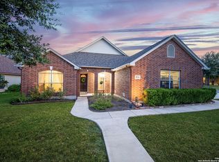 8836 Gustine Dr, Helotes, TX 78023