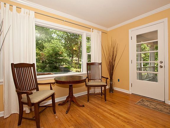 5th image of 8531 Forest St
