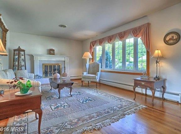 5th image of 20630 Emerald Dr
