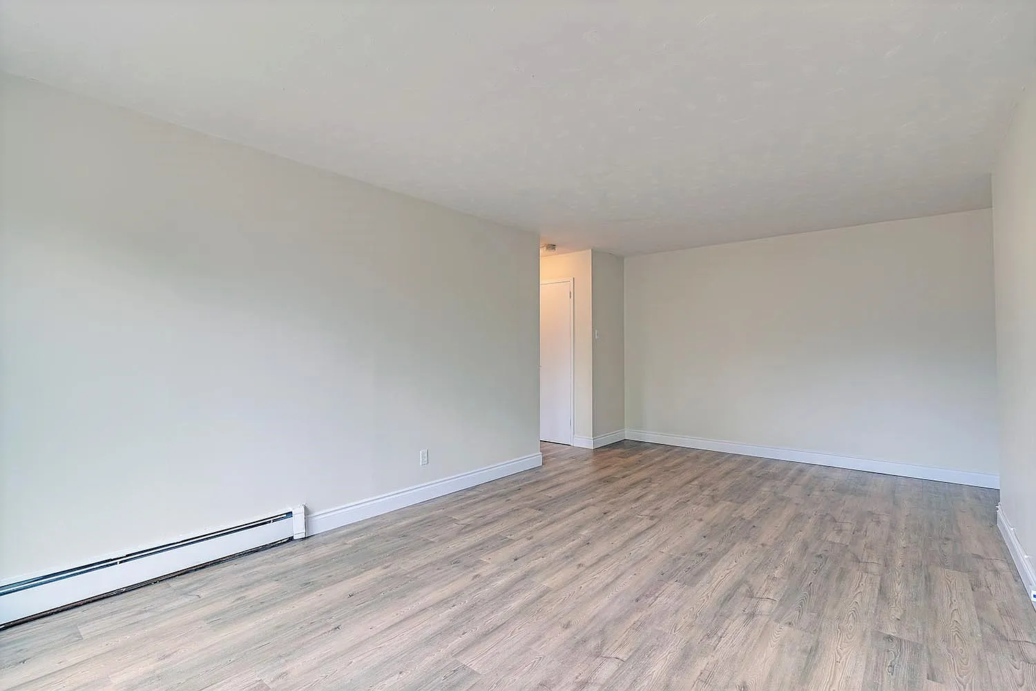 Sydenham Manor Apartments — Photo 4