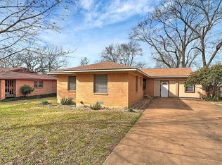 1306 Kessler Blvd, Sherman, TX 75092