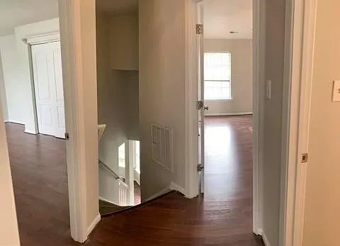 604 Railway Ct — Photo 22