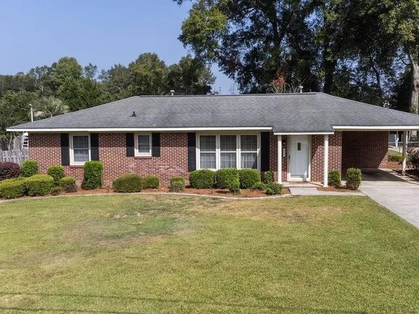 211 Sylvan Cir, Sylvania, GA 30467