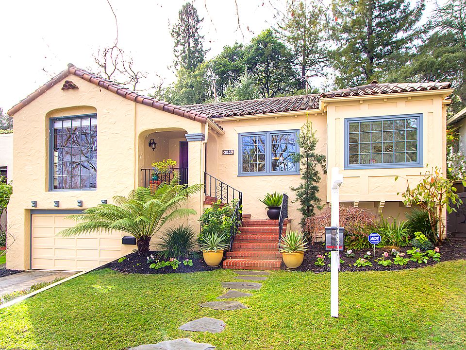 1st image of 115 Santa Margarita Dr