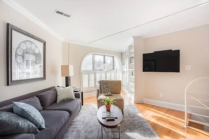 3 bed, 2.5 bath, 1200 sqft, $3,900 — Photo 4