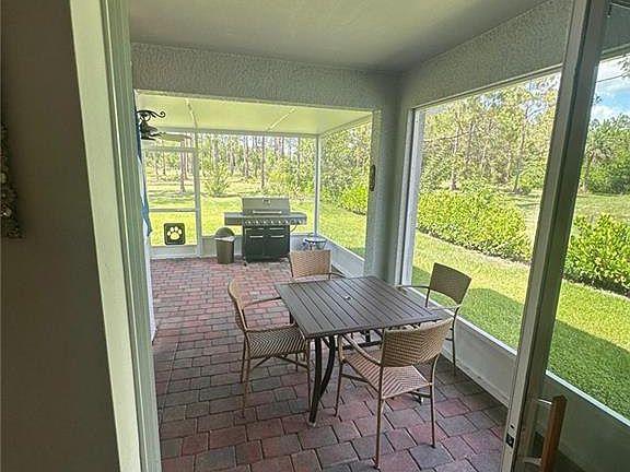 5th image of 4115 14th Ave NE