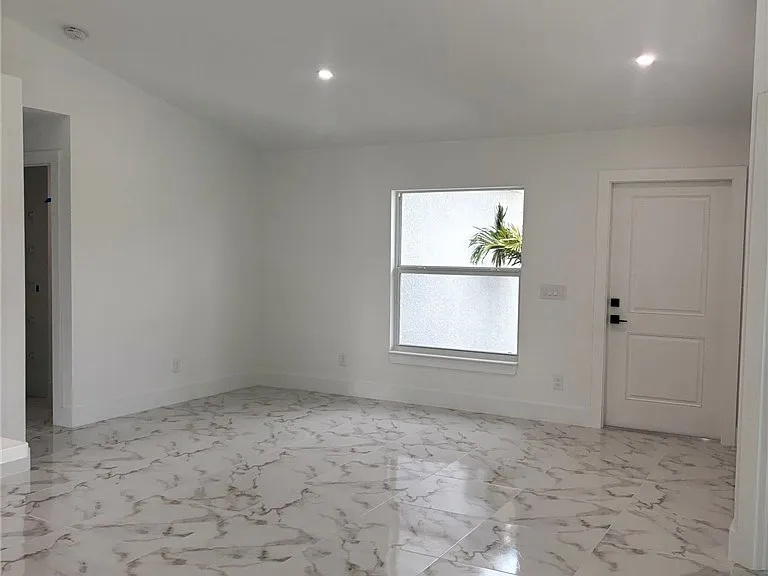 709 Ledge St — Photo 22