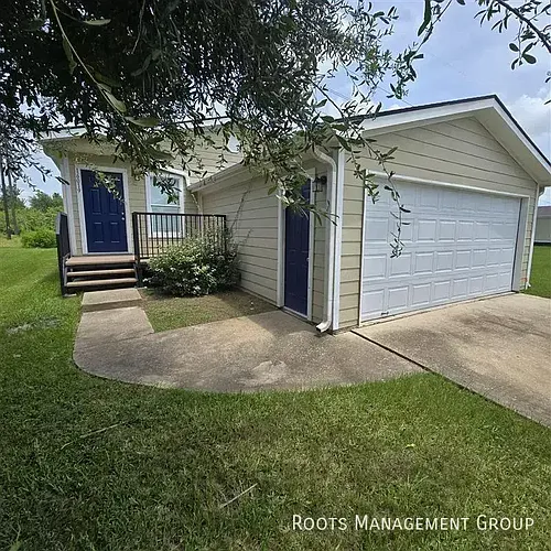16019 Clarke Springs Dr #16019C Photo 1