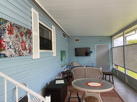 5th image of 1405 82nd Ave #116