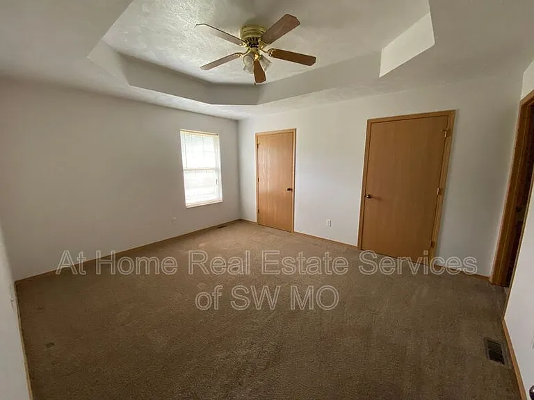 1090 W Red Ln — Photo 6