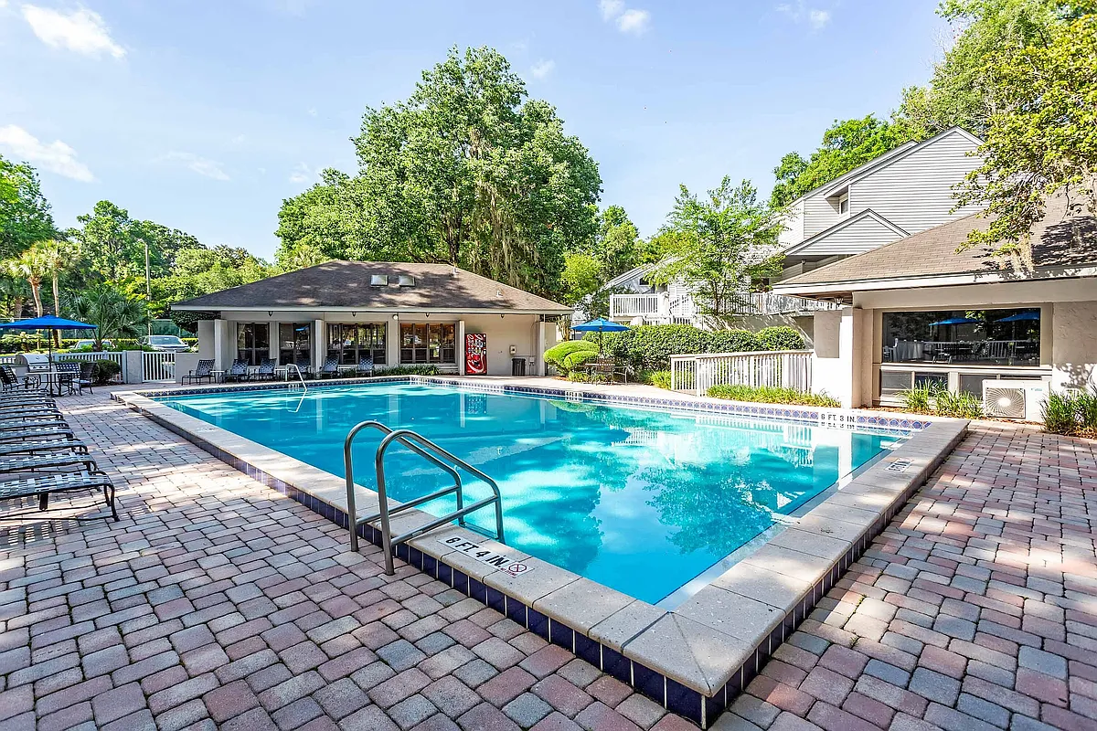 Building Photo - Lakewood Villas