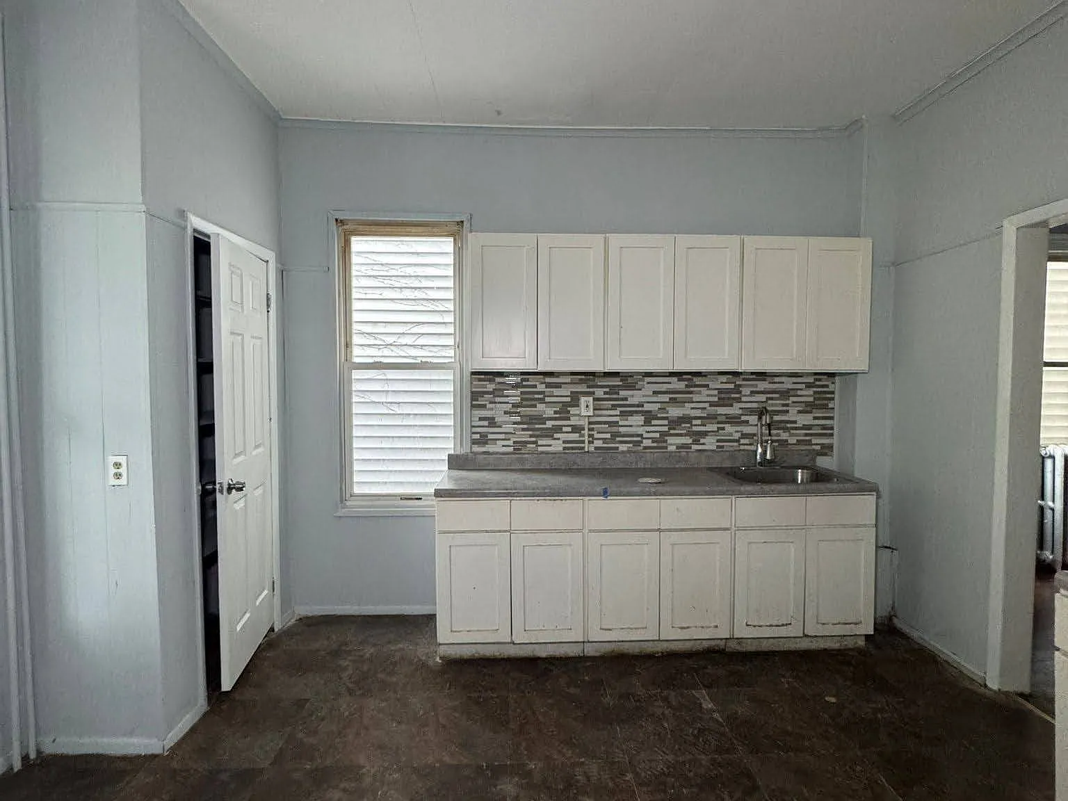 5 bed, $4,000 — Photo 4
