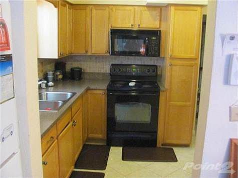 3rd image of 841 NW 171st Ter