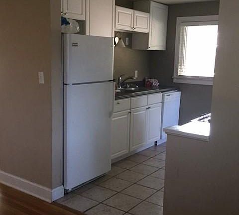 2nd image of 4725 Xerxes Ave S