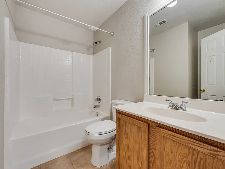 9005 Stewart St — Photo 16