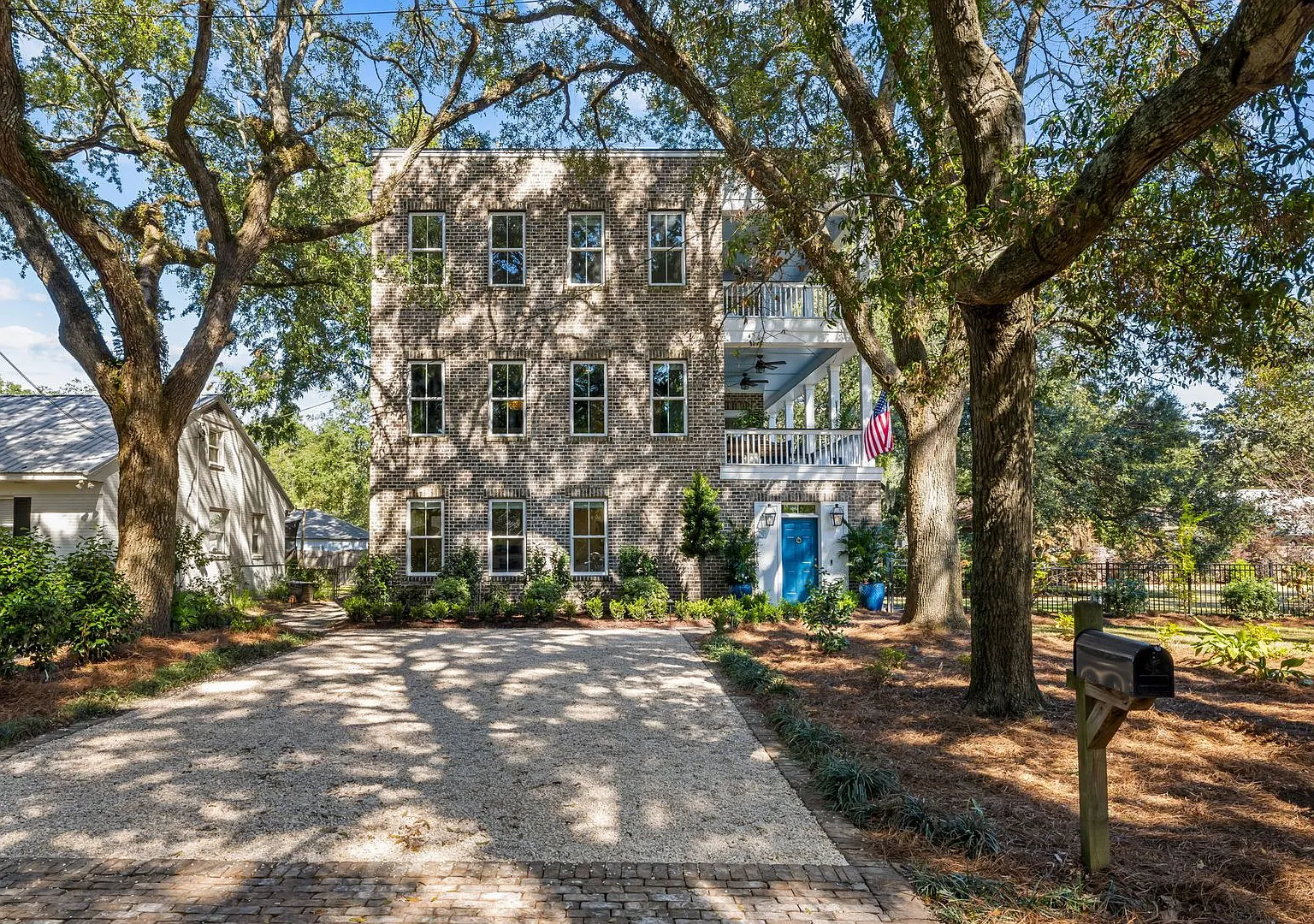 The Park House — Photo 2