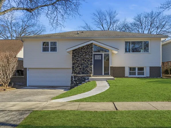 1319 N Chestnut Ave, Arlington Heights, IL 60004