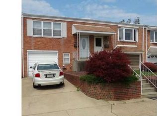 10822 Heflin Rd, Philadelphia, PA 19154
