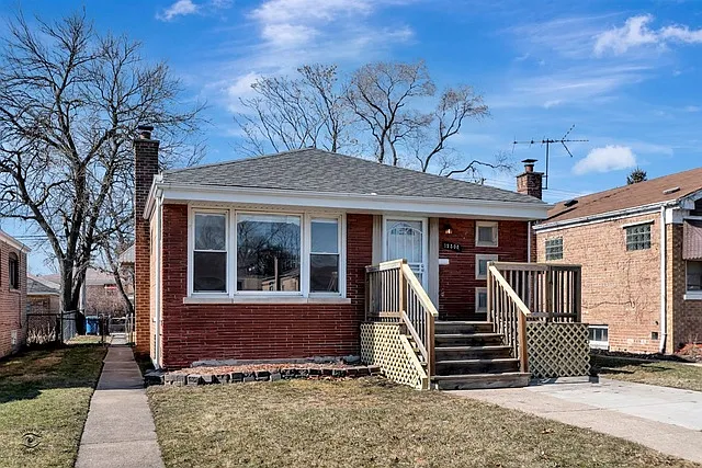 12508 S Yale Ave photo 1